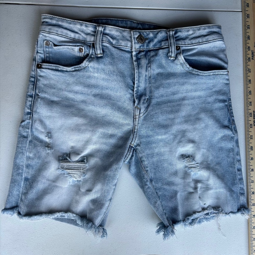American Eagle Airflex Slim Shorts 32 Light Wash Blue Denim Distressed Raw Hem